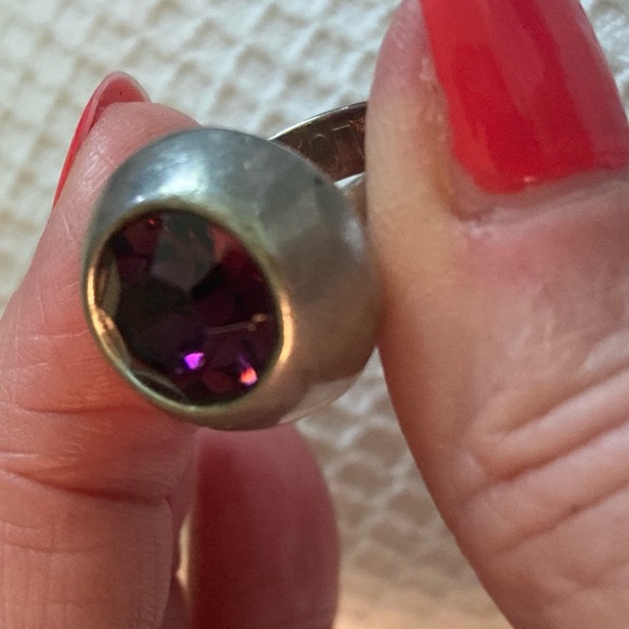 Big Metal London purple stone Ring - Picture 7 of 10